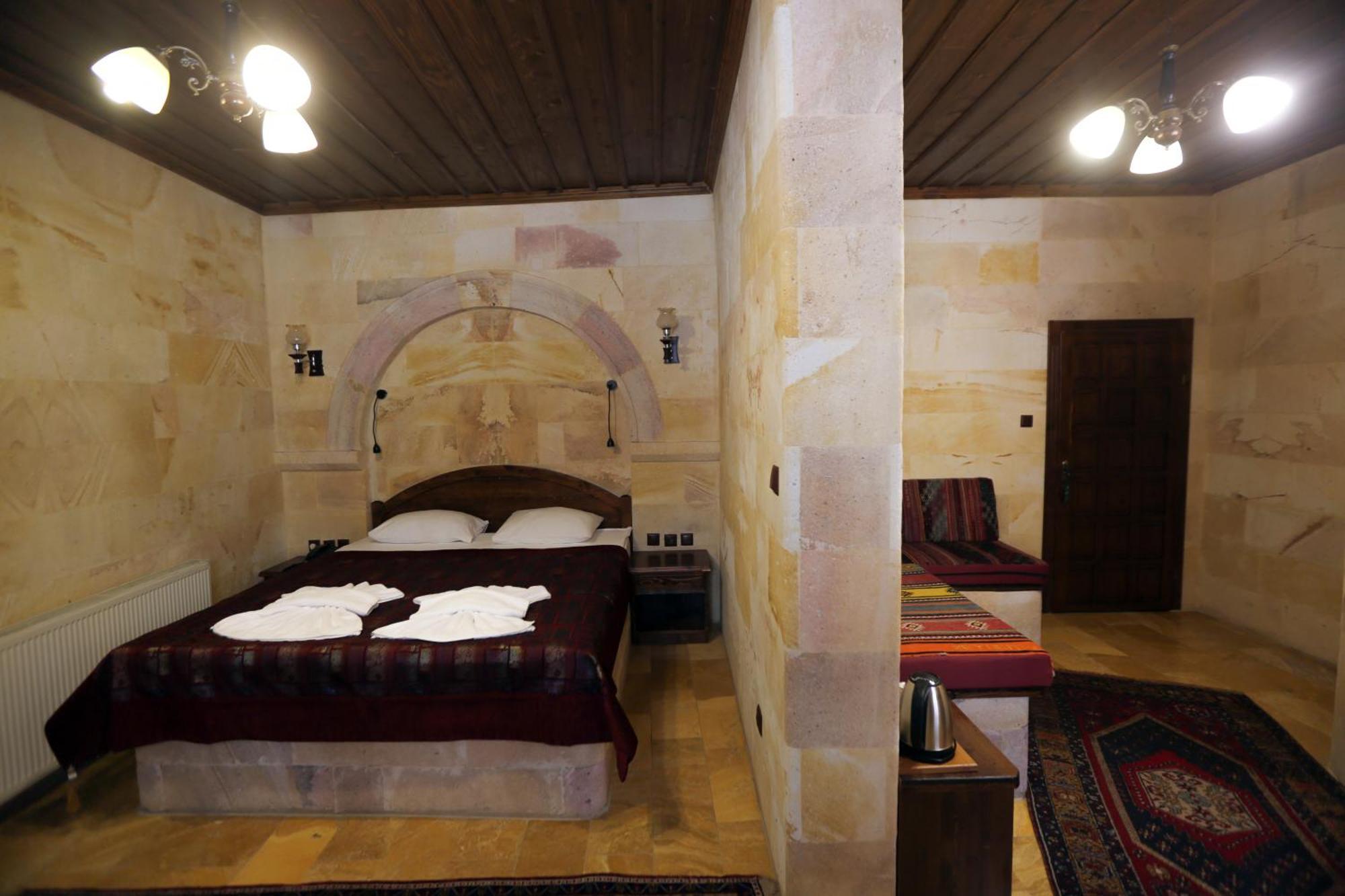 Akuzun Stone Hotel Urgup Exterior photo
