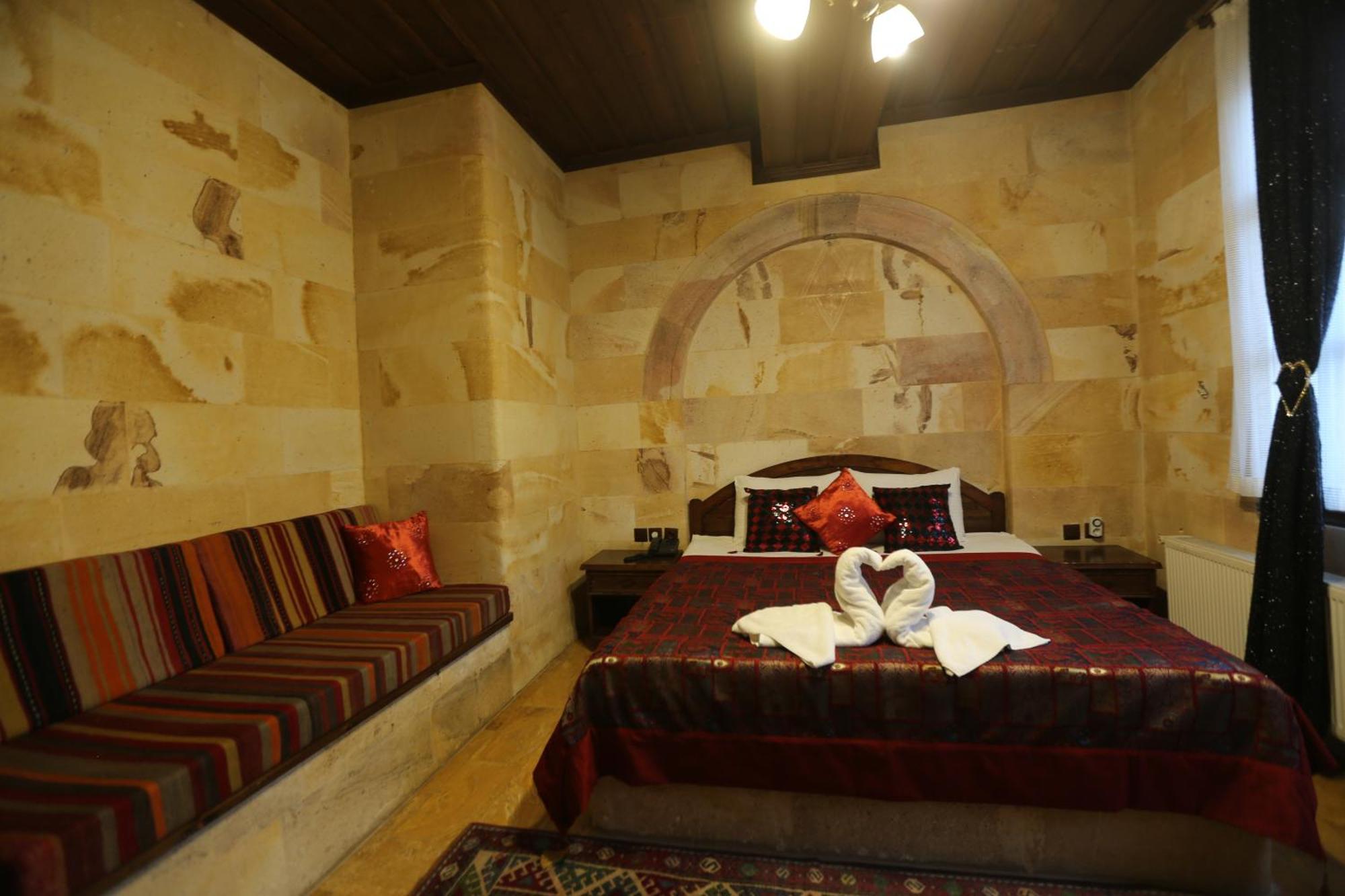 Akuzun Stone Hotel Urgup Exterior photo